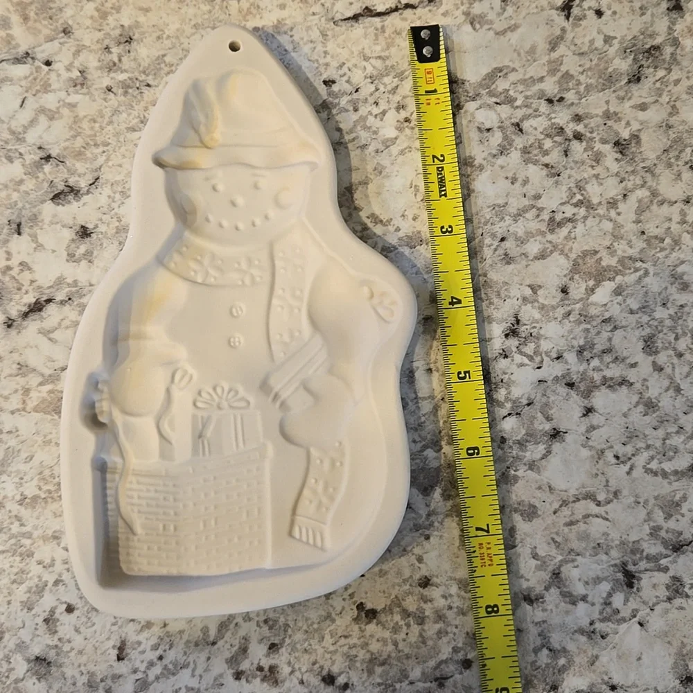 New Longaberger 1997 Snow Friends Series Chilly Pottery Cookie Mold